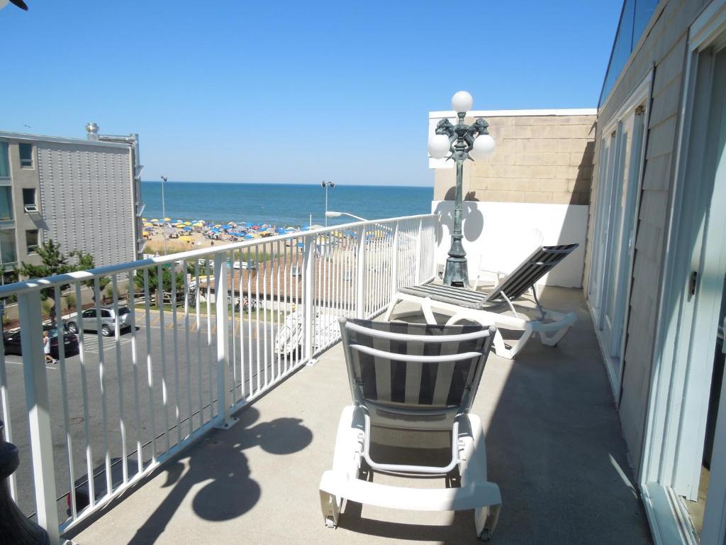 Admiral On Baltimore Rehoboth Beach Exterior photo